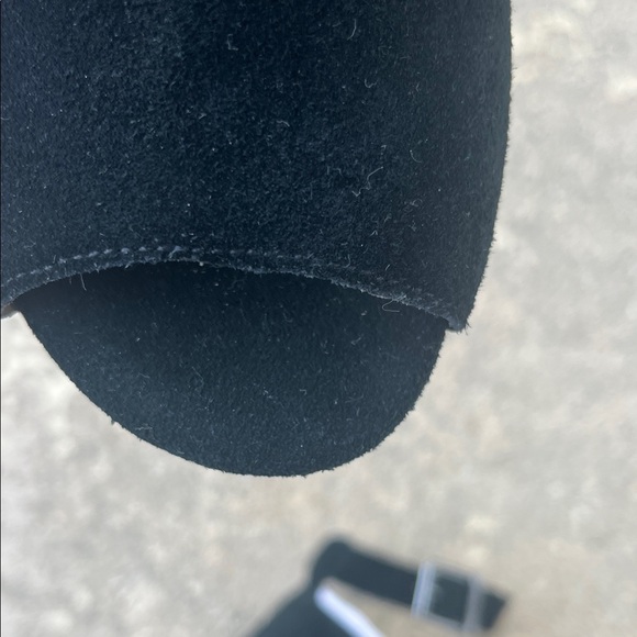 Vionic Black Suede Block Heel Sandals - Picture 8 of 16